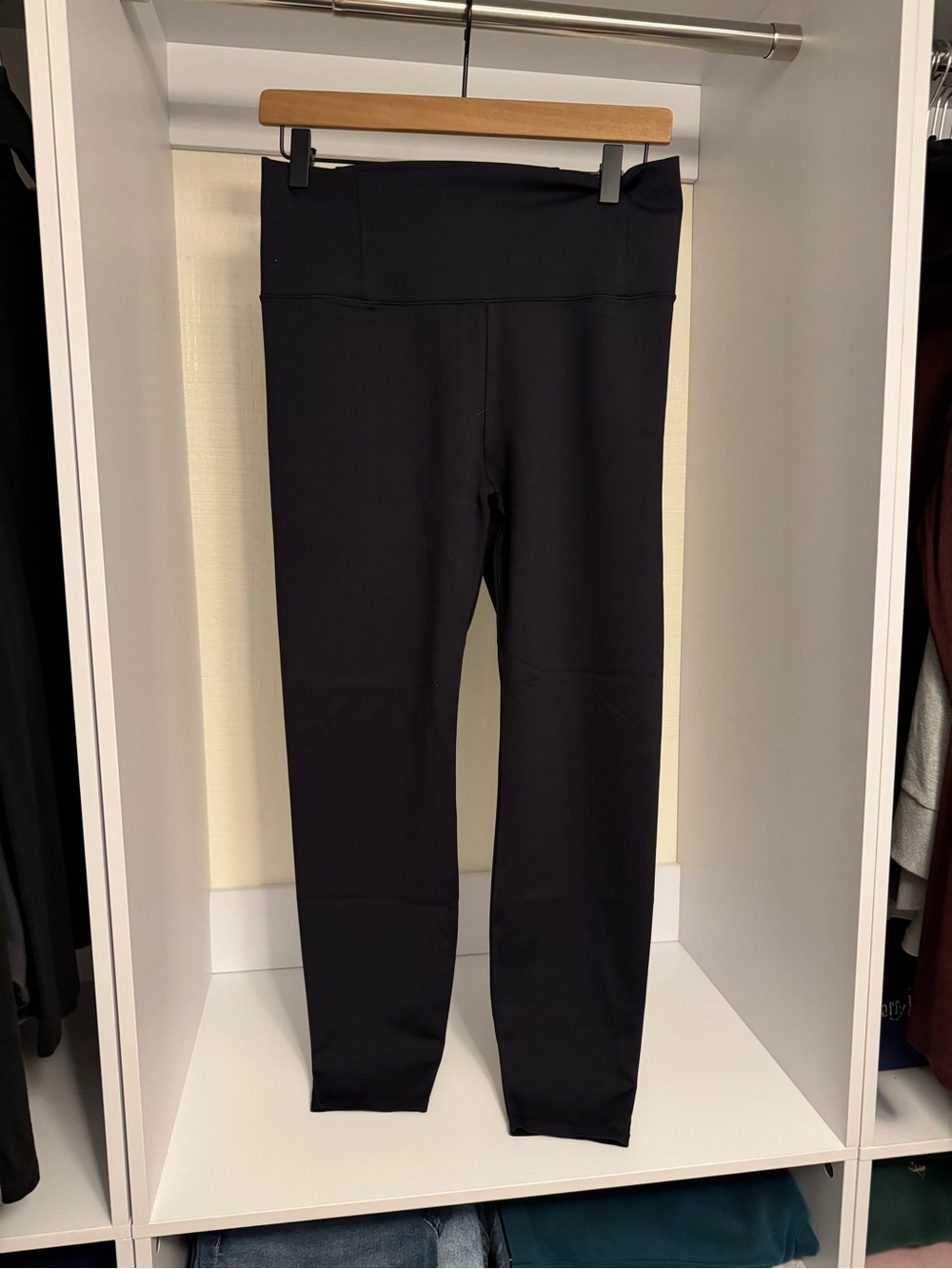 Vuori Black Evolve Legging